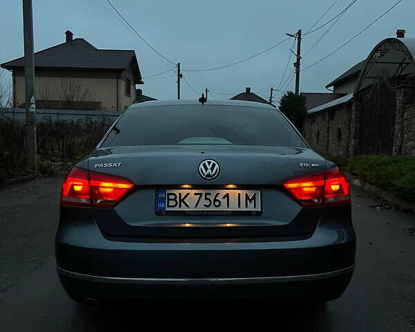 Сірий Фольксваген Пассат, об'ємом двигуна 2 л та пробігом 180 тис. км за 12200 $, фото 2 на Automoto.ua