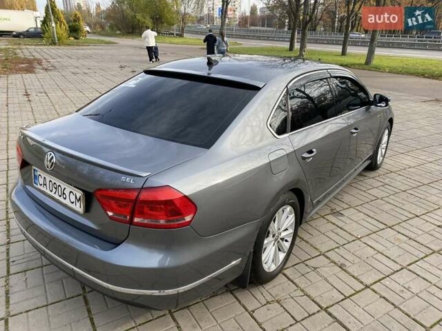 Серый Фольксваген Пассат, объемом двигателя 2.48 л и пробегом 224 тыс. км за 12000 $, фото 4 на Automoto.ua
