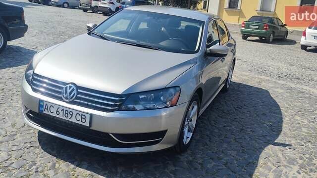 Серый Фольксваген Пассат, объемом двигателя 2.5 л и пробегом 251 тыс. км за 10999 $, фото 2 на Automoto.ua