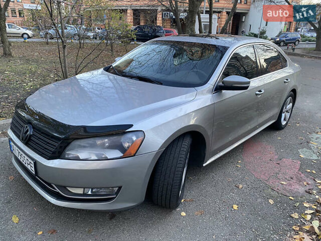 Сірий Фольксваген Пассат, об'ємом двигуна 2.48 л та пробігом 226 тис. км за 11000 $, фото 1 на Automoto.ua