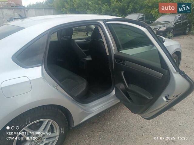 Серый Фольксваген Пассат, объемом двигателя 2.48 л и пробегом 186 тыс. км за 9700 $, фото 4 на Automoto.ua