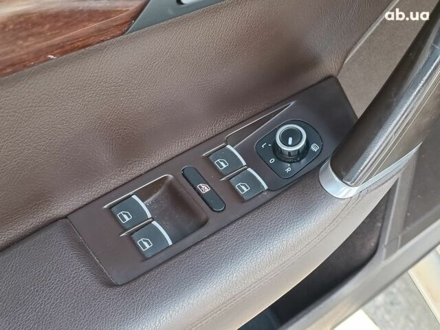 Сірий Фольксваген Пассат, об'ємом двигуна 2 л та пробігом 376 тис. км за 7990 $, фото 13 на Automoto.ua