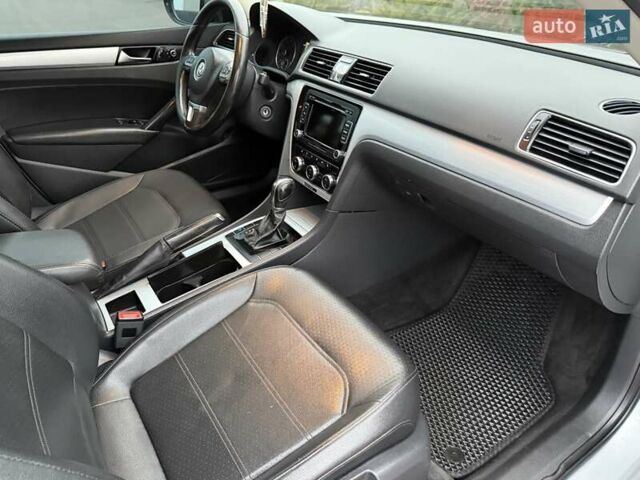 Серый Фольксваген Пассат, объемом двигателя 2.48 л и пробегом 185 тыс. км за 9800 $, фото 45 на Automoto.ua