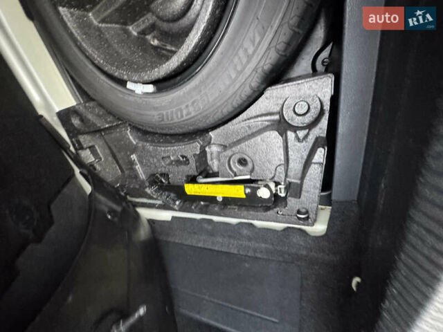 Сірий Фольксваген Пассат, об'ємом двигуна 1.97 л та пробігом 220 тис. км за 11499 $, фото 81 на Automoto.ua