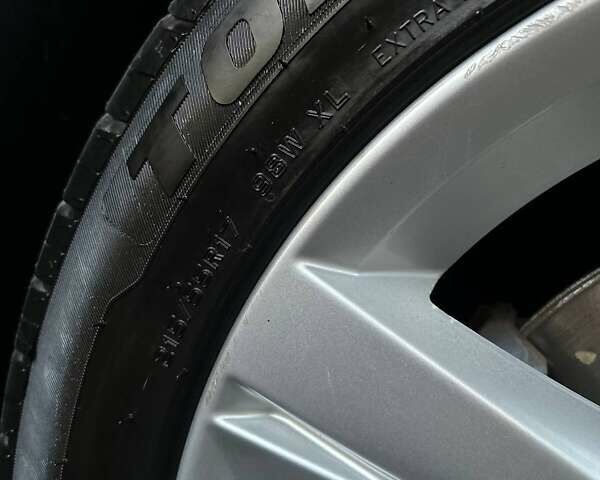 Серый Фольксваген Пассат, объемом двигателя 2.5 л и пробегом 251 тыс. км за 10999 $, фото 29 на Automoto.ua