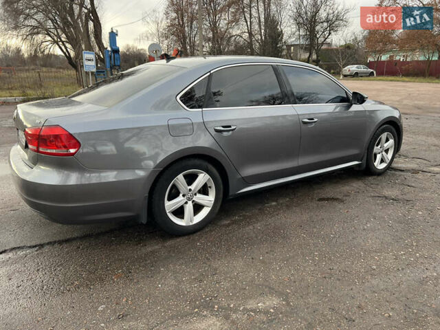 Серый Фольксваген Пассат, объемом двигателя 2.5 л и пробегом 163 тыс. км за 9200 $, фото 13 на Automoto.ua