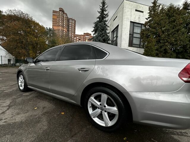Фольксваген Пассат 2012 у Києві на Automoto.ua Сірий Фольксваген Пассат, об'ємом двигуна 2.5 л та пробігом 199 тис. км за 8299 $, фото 6 на Automoto.ua