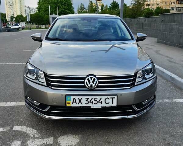 Сірий Фольксваген Пассат, об'ємом двигуна 1.8 л та пробігом 234 тис. км за 10900 $, фото 7 на Automoto.ua