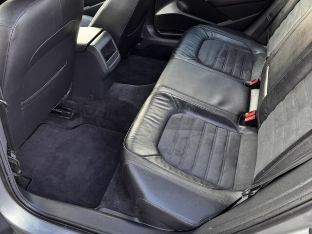 Серый Фольксваген Пассат, объемом двигателя 2 л и пробегом 220 тыс. км за 11700 $, фото 16 на Automoto.ua