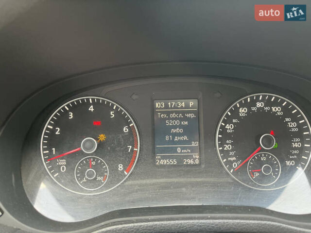 Серый Фольксваген Пассат, объемом двигателя 2.48 л и пробегом 249 тыс. км за 9000 $, фото 28 на Automoto.ua