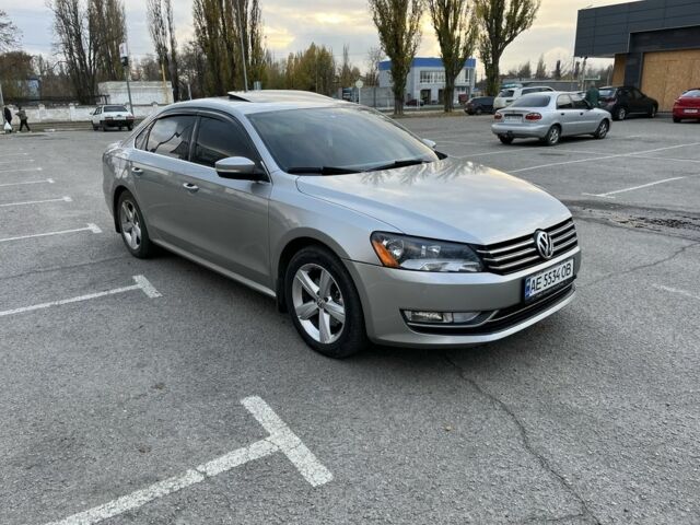 Серый Фольксваген Пассат, объемом двигателя 2.5 л и пробегом 150 тыс. км за 11700 $, фото 2 на Automoto.ua