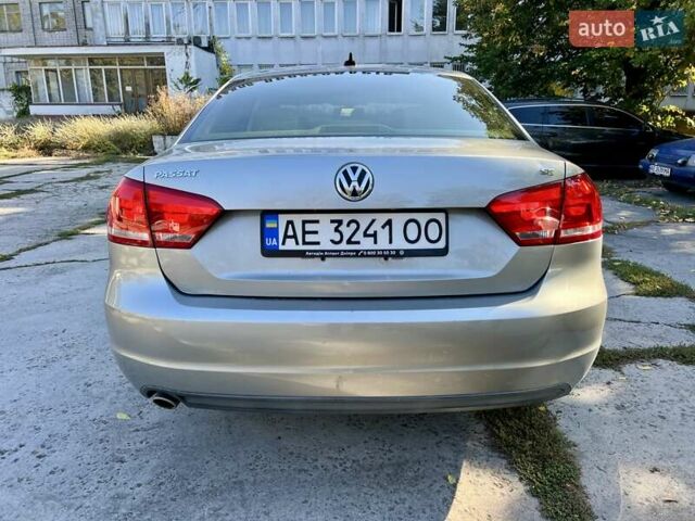 Серый Фольксваген Пассат, объемом двигателя 2.48 л и пробегом 220 тыс. км за 9800 $, фото 5 на Automoto.ua