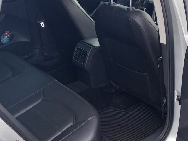 Серый Фольксваген Пассат, объемом двигателя 2.5 л и пробегом 196 тыс. км за 10500 $, фото 3 на Automoto.ua