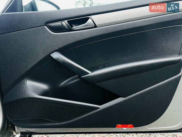 Серый Фольксваген Пассат, объемом двигателя 2.5 л и пробегом 254 тыс. км за 8700 $, фото 20 на Automoto.ua