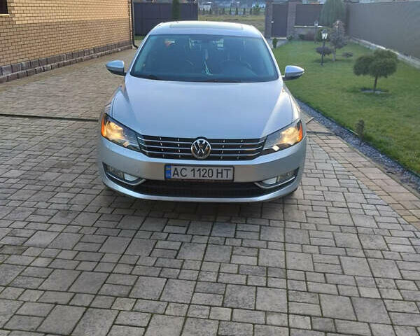 Серый Фольксваген Пассат, объемом двигателя 2 л и пробегом 158 тыс. км за 12500 $, фото 2 на Automoto.ua