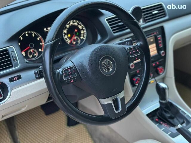 Серый Фольксваген Пассат, объемом двигателя 2.5 л и пробегом 156 тыс. км за 10990 $, фото 17 на Automoto.ua