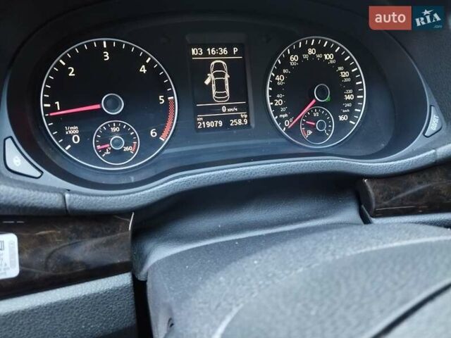 Серый Фольксваген Пассат, объемом двигателя 1.97 л и пробегом 219 тыс. км за 9690 $, фото 34 на Automoto.ua