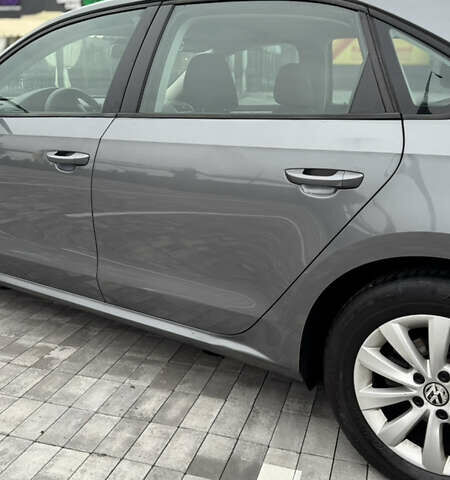 Серый Фольксваген Пассат, объемом двигателя 2.5 л и пробегом 290 тыс. км за 8900 $, фото 13 на Automoto.ua