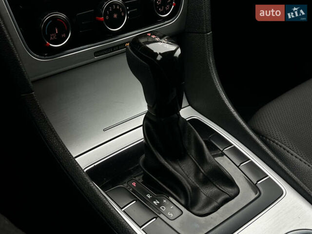 Серый Фольксваген Пассат, объемом двигателя 2.48 л и пробегом 254 тыс. км за 9800 $, фото 11 на Automoto.ua