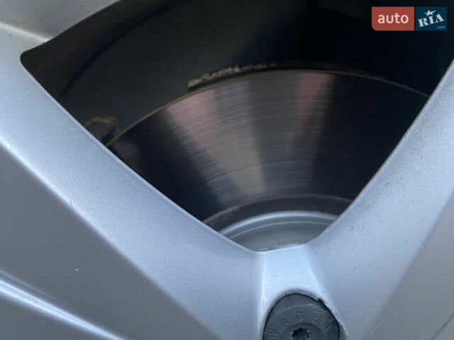 Сірий Фольксваген Пассат, об'ємом двигуна 2.48 л та пробігом 226 тис. км за 11000 $, фото 10 на Automoto.ua