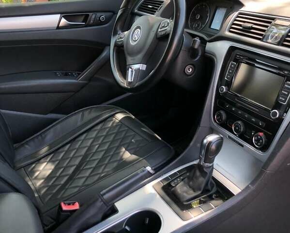 Сірий Фольксваген Пассат, об'ємом двигуна 2.5 л та пробігом 112 тис. км за 10499 $, фото 3 на Automoto.ua