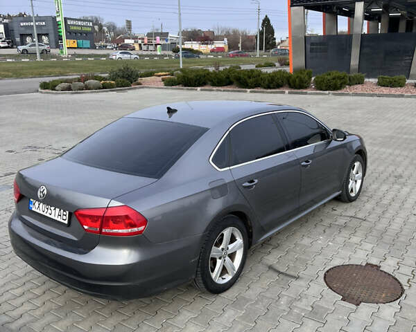 Серый Фольксваген Пассат, объемом двигателя 2.48 л и пробегом 178 тыс. км за 8950 $, фото 4 на Automoto.ua