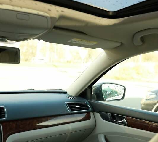 Серый Фольксваген Пассат, объемом двигателя 2.5 л и пробегом 140 тыс. км за 9900 $, фото 45 на Automoto.ua