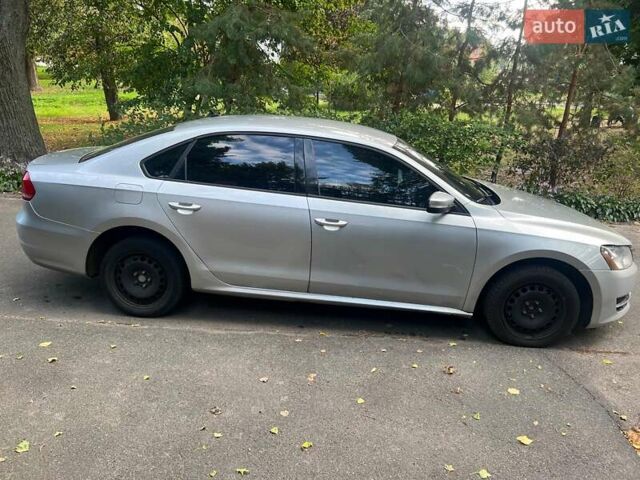 Фольксваген Пассат 2012 у Києві на Automoto.ua Сірий Фольксваген Пассат, об'ємом двигуна 2.5 л та пробігом 331 тис. км за 8290 $, фото 3 на Automoto.ua