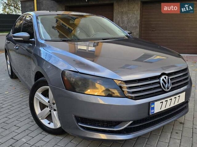Серый Фольксваген Пассат, объемом двигателя 2.5 л и пробегом 241 тыс. км за 7450 $, фото 14 на Automoto.ua