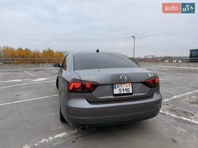 Серый Фольксваген Пассат, объемом двигателя 2.5 л и пробегом 280 тыс. км за 10300 $, фото 19 на Automoto.ua