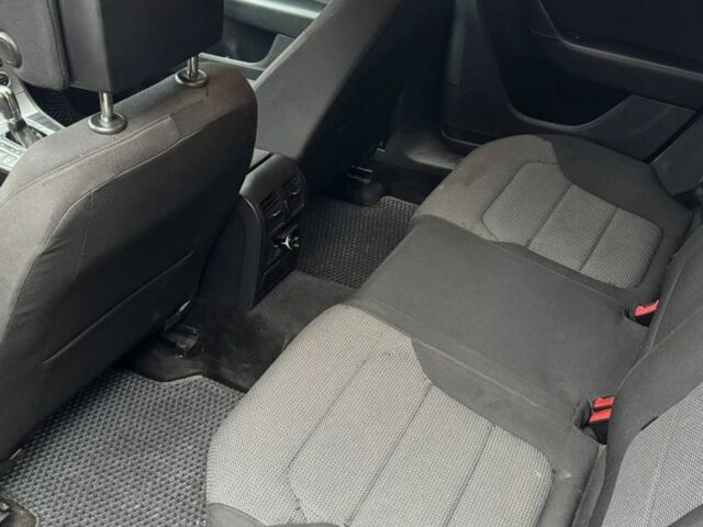 Серый Фольксваген Пассат, объемом двигателя 2 л и пробегом 273 тыс. км за 9300 $, фото 5 на Automoto.ua