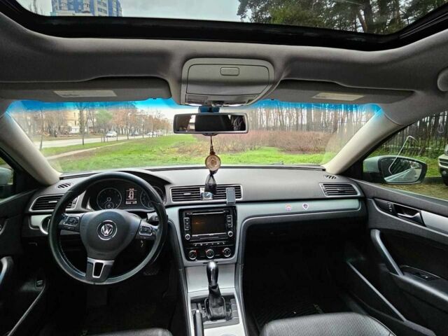 Серый Фольксваген Пассат, объемом двигателя 2.5 л и пробегом 292 тыс. км за 8700 $, фото 5 на Automoto.ua