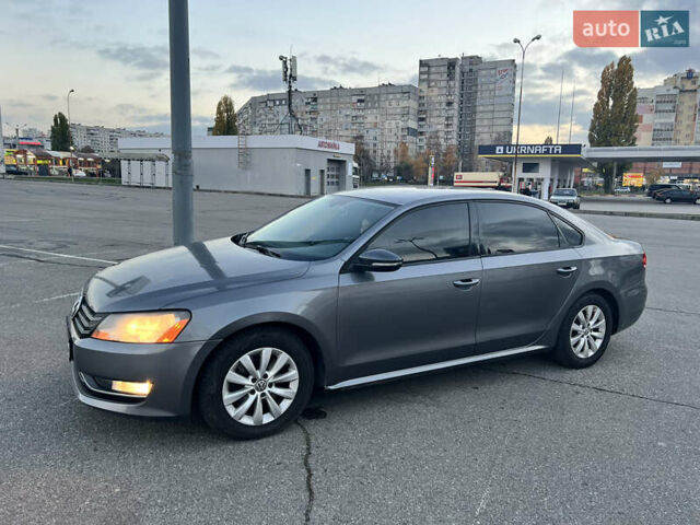 Серый Фольксваген Пассат, объемом двигателя 2.48 л и пробегом 243 тыс. км за 6700 $, фото 9 на Automoto.ua