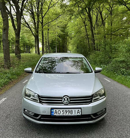 Серый Фольксваген Пассат, объемом двигателя 1.39 л и пробегом 280 тыс. км за 10000 $, фото 13 на Automoto.ua