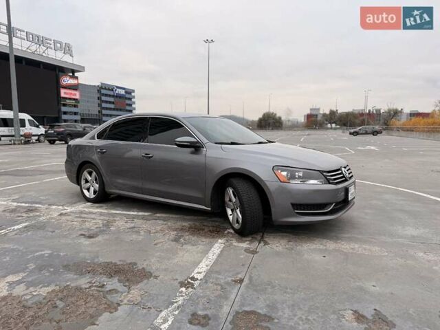 Серый Фольксваген Пассат, объемом двигателя 2.5 л и пробегом 280 тыс. км за 10300 $, фото 15 на Automoto.ua