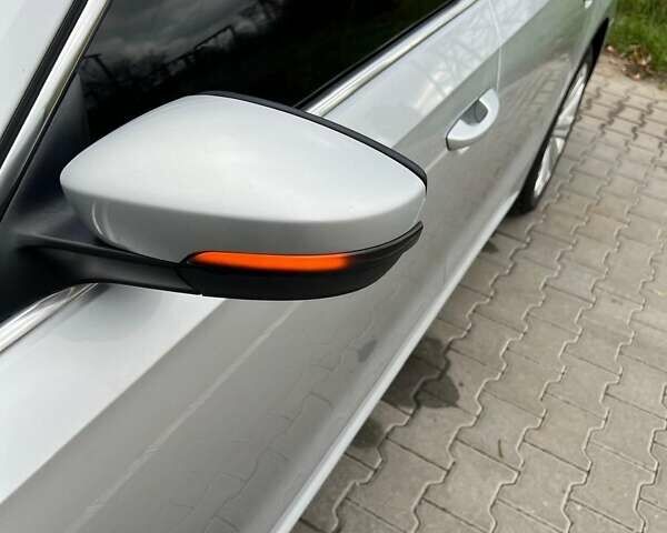 Серый Фольксваген Пассат, объемом двигателя 2.5 л и пробегом 294 тыс. км за 10200 $, фото 14 на Automoto.ua