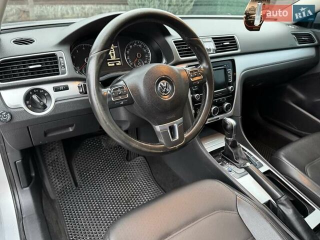 Серый Фольксваген Пассат, объемом двигателя 2.48 л и пробегом 185 тыс. км за 9800 $, фото 38 на Automoto.ua