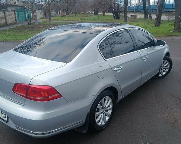 Сірий Фольксваген Пассат, об'ємом двигуна 1.97 л та пробігом 250 тис. км за 11000 $, фото 26 на Automoto.ua