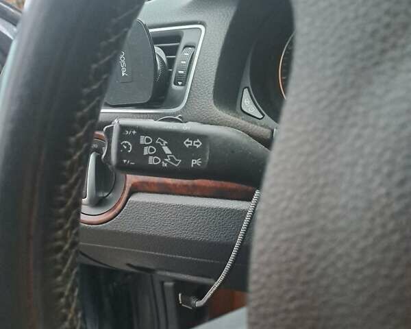 Серый Фольксваген Пассат, объемом двигателя 2.5 л и пробегом 316 тыс. км за 9900 $, фото 10 на Automoto.ua