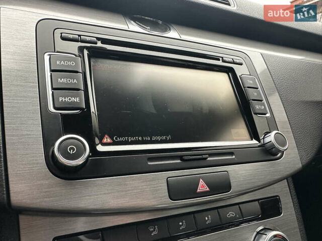 Серый Фольксваген Пассат, объемом двигателя 1.39 л и пробегом 210 тыс. км за 10100 $, фото 2 на Automoto.ua