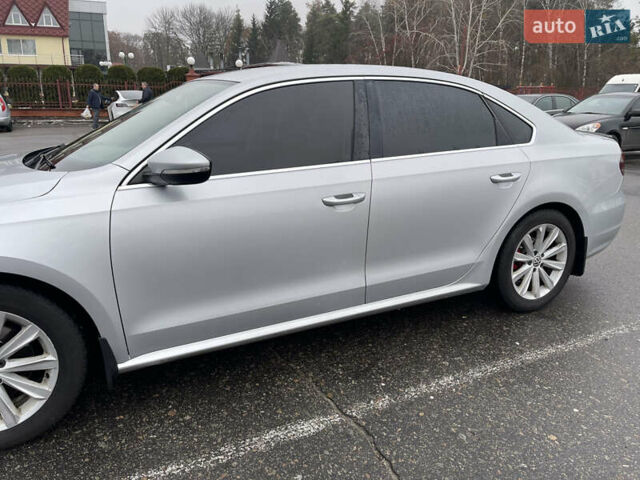 Серый Фольксваген Пассат, объемом двигателя 2.48 л и пробегом 230 тыс. км за 8900 $, фото 2 на Automoto.ua