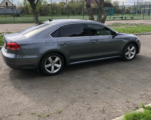 Серый Фольксваген Пассат, объемом двигателя 2.5 л и пробегом 260 тыс. км за 10200 $, фото 3 на Automoto.ua