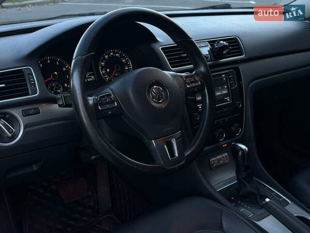 Серый Фольксваген Пассат, объемом двигателя 2.48 л и пробегом 232 тыс. км за 10199 $, фото 8 на Automoto.ua