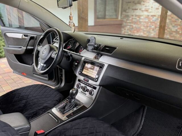 Серый Фольксваген Пассат, объемом двигателя 1.8 л и пробегом 220 тыс. км за 9500 $, фото 8 на Automoto.ua