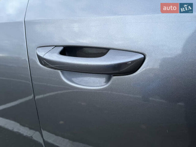 Сірий Фольксваген Пассат, об'ємом двигуна 2.5 л та пробігом 214 тис. км за 9500 $, фото 8 на Automoto.ua