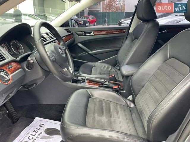 Сірий Фольксваген Пассат, об'ємом двигуна 2 л та пробігом 163 тис. км за 13500 $, фото 15 на Automoto.ua
