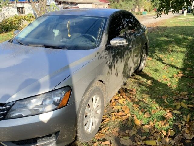 Серый Фольксваген Пассат, объемом двигателя 2.5 л и пробегом 180 тыс. км за 9800 $, фото 2 на Automoto.ua