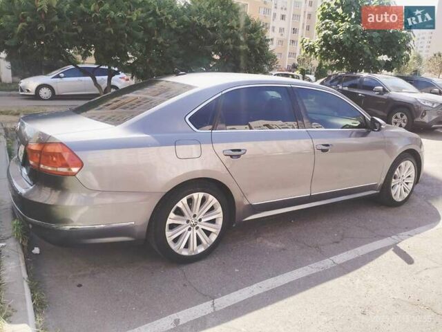 Сірий Фольксваген Пассат, об'ємом двигуна 2.5 л та пробігом 202 тис. км за 11999 $, фото 19 на Automoto.ua