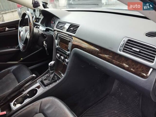 Серый Фольксваген Пассат, объемом двигателя 1.97 л и пробегом 219 тыс. км за 9690 $, фото 24 на Automoto.ua