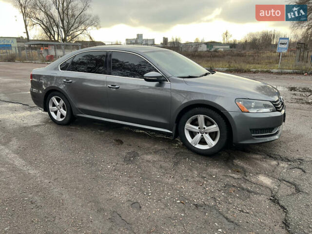 Серый Фольксваген Пассат, объемом двигателя 2.5 л и пробегом 163 тыс. км за 9200 $, фото 17 на Automoto.ua